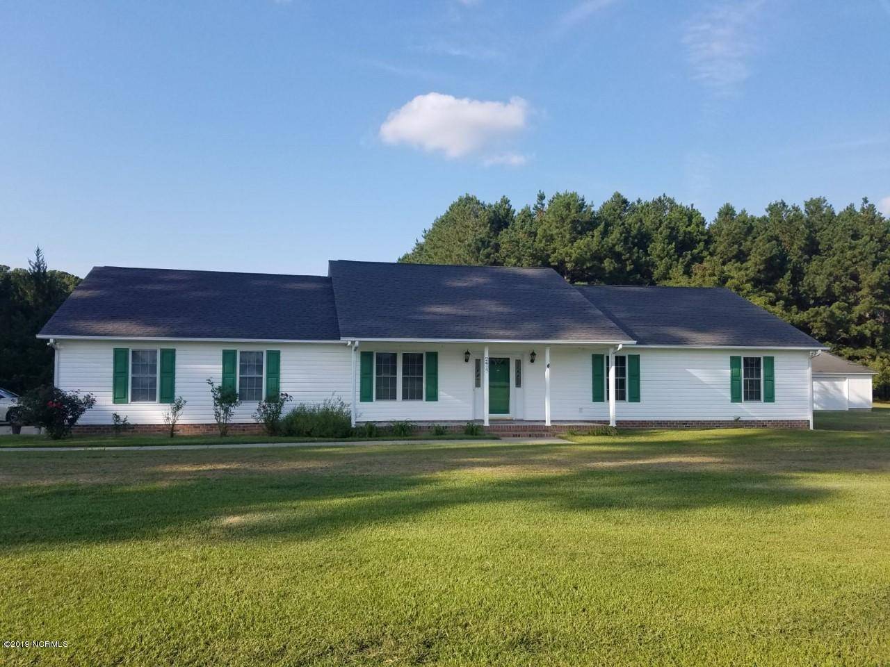 2417 Radford LN, Greenville, NC 27834