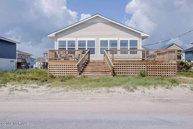 1311 N Shore DR, Surf City, NC 28445