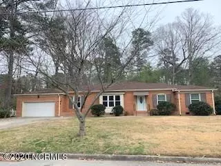 1909 Sherwood DR, Greenville, NC 27858