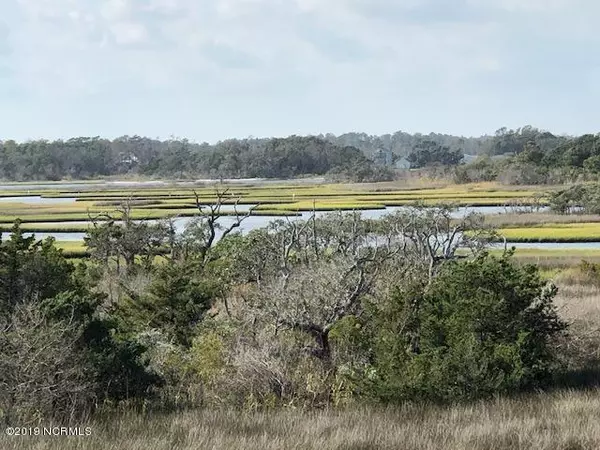 Surf City, NC 28445,511 B N North New River DR