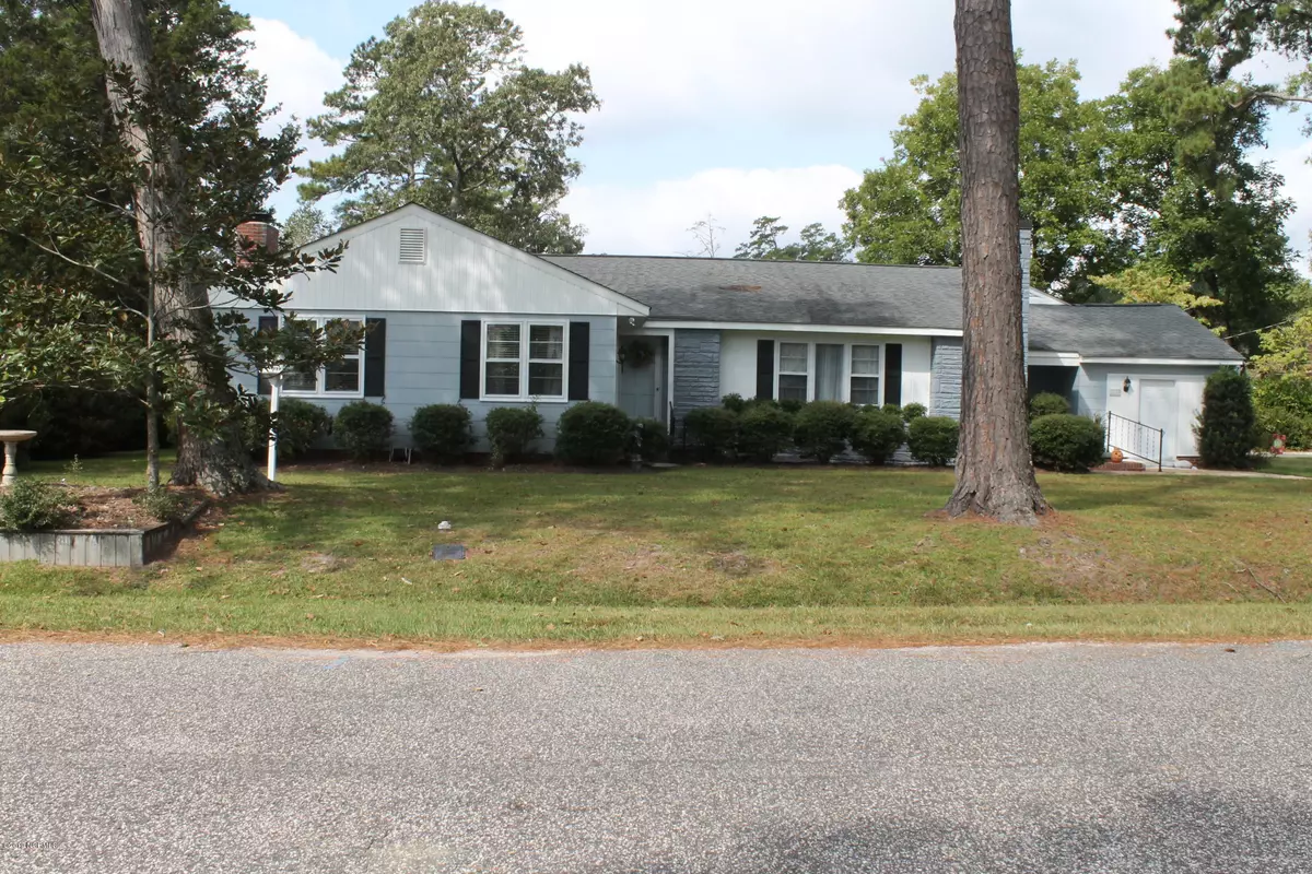 Whiteville, NC 28472,1111 Woodland DR