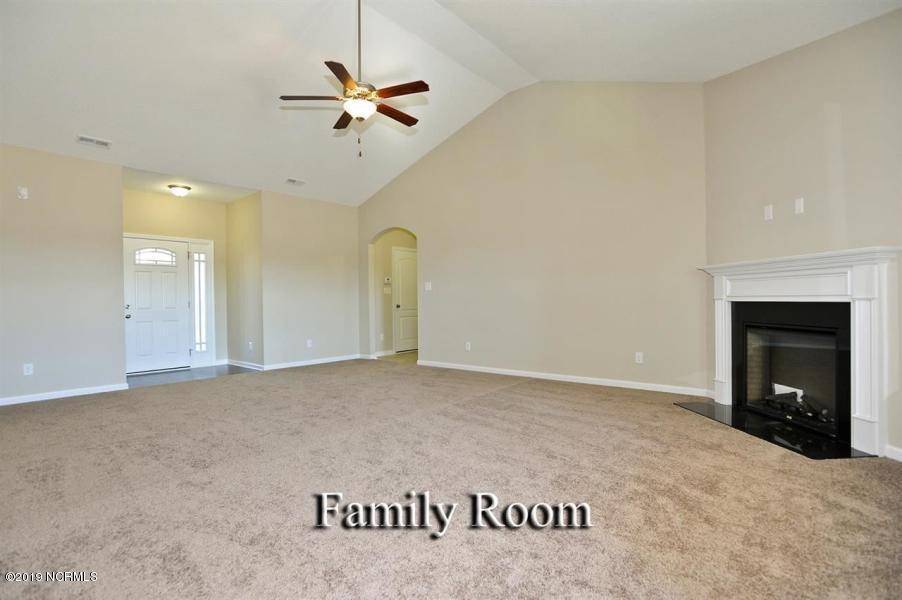 Swansboro, NC 28584,226 Knightheads Drive