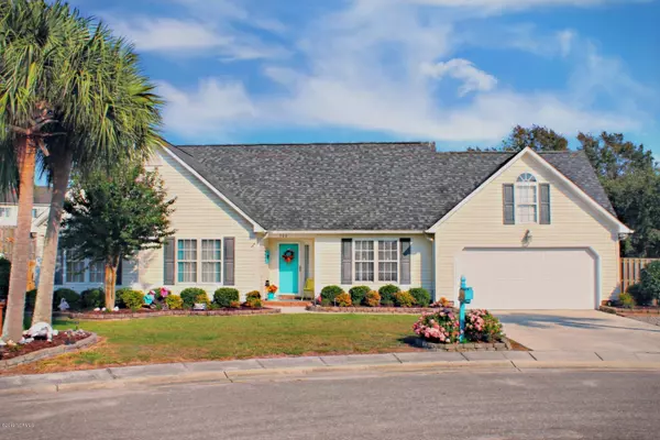 300 Bay CT, Carolina Beach, NC 28428