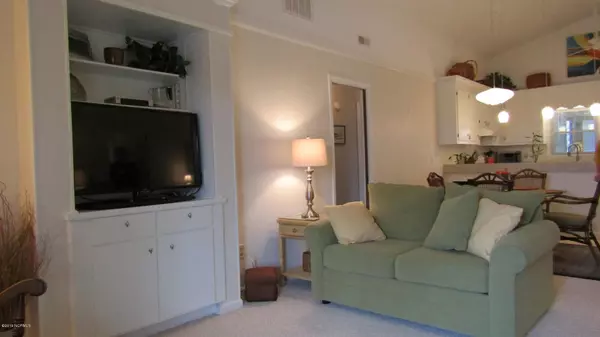 Sunset Beach, NC 28468,415 34th ST