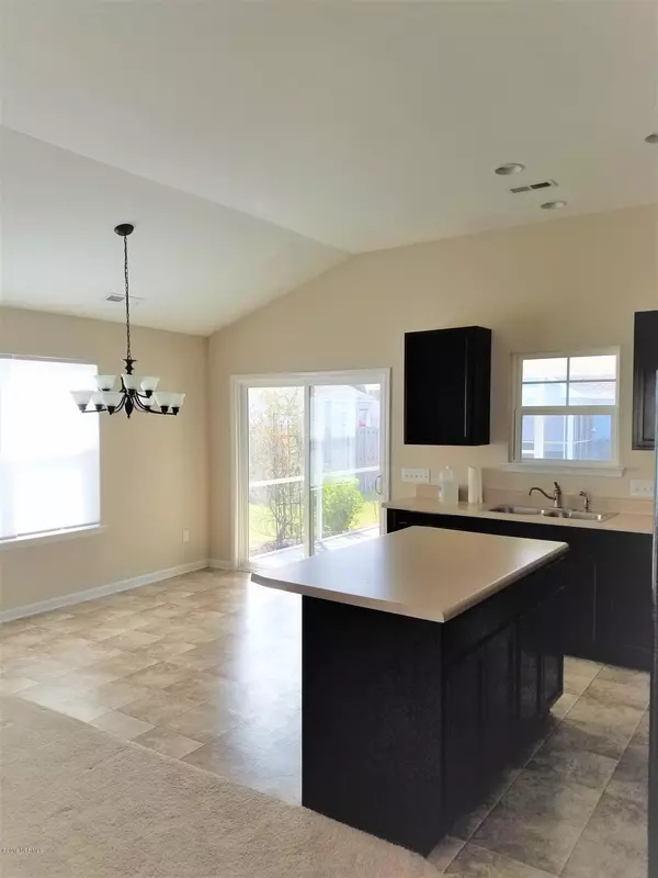 Southport, NC 28461,4418 Southern Pine DR SE