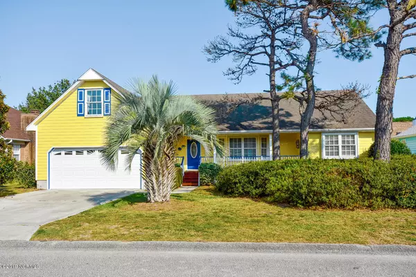 726 Settlers LN, Kure Beach, NC 28449