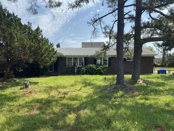 1615 Bonito LN, Carolina Beach, NC 28428