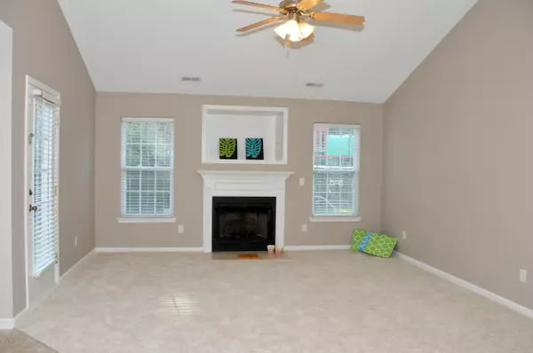 New Bern, NC 28562,4657 Rainmaker DR
