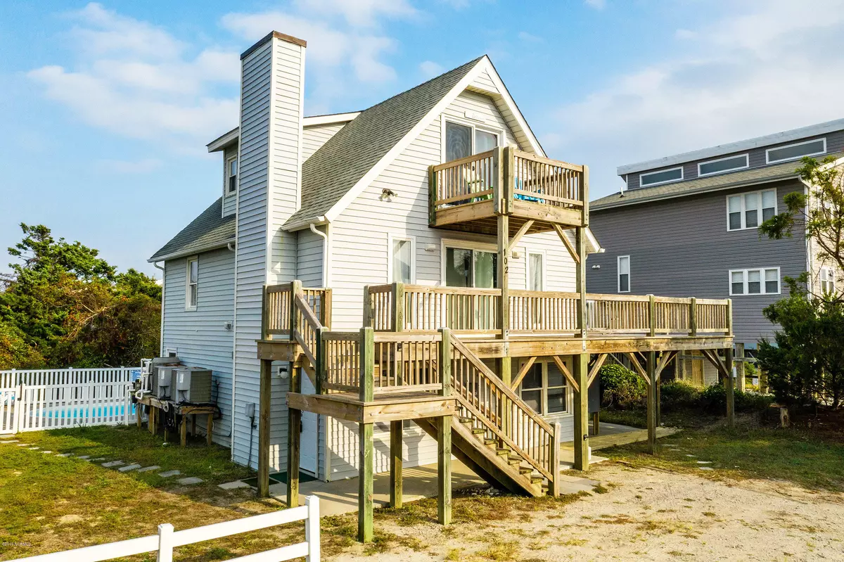 Emerald Isle, NC 28594,102 Robin ST