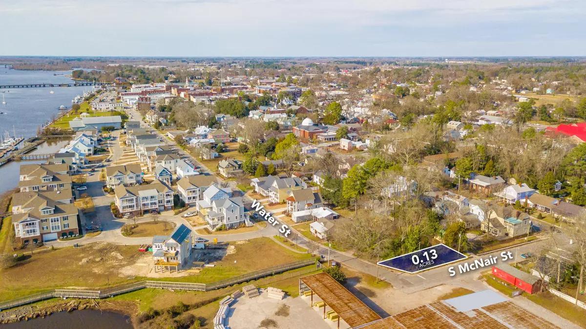 Washington, NC 27889,424 Water ST