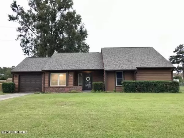 135 Silver Leaf DR, Jacksonville, NC 28546