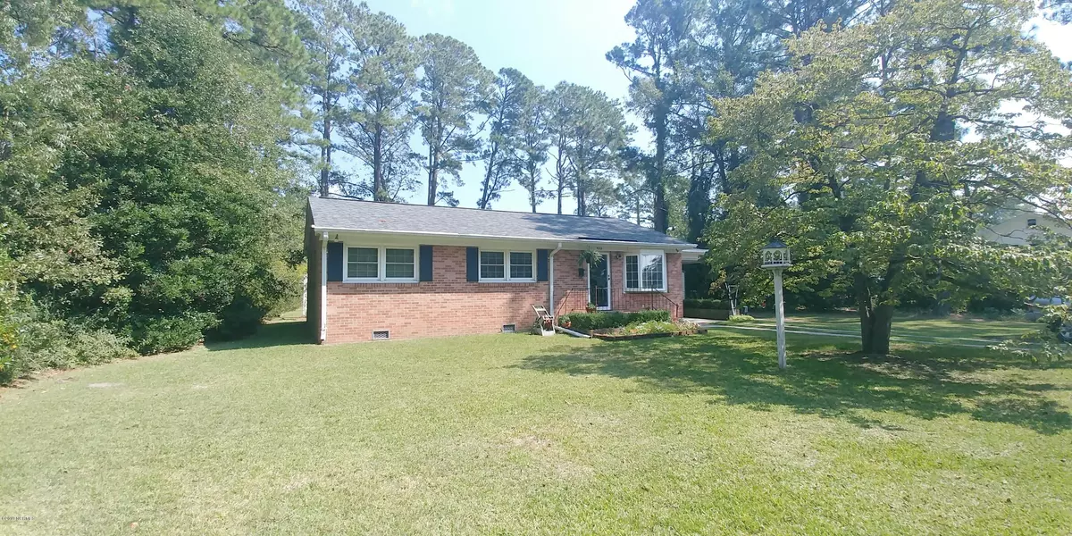 New Bern, NC 28562,802 Pinetree Drive