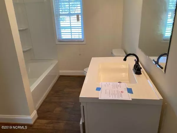 Whiteville, NC 28472,808 Spruce ST