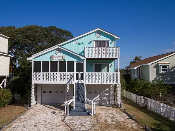 2508 Marsh Hen Drive, Oak Island, NC 28465