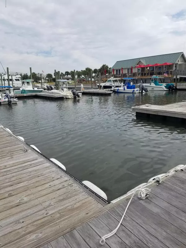 8 Bhi Boat Slip #S 8, Bald Head Island, NC 28461