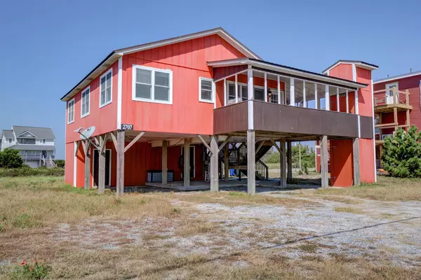 2707 Island DR, North Topsail Beach, NC 28460