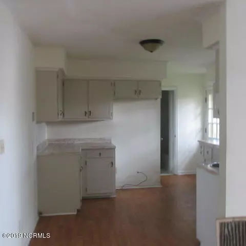 Teachey, NC 28464,110 N East AVE