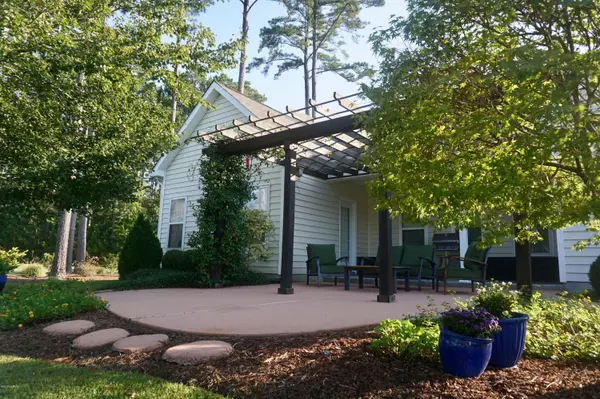 New Bern, NC 28562,5302 Bayberry Park DR