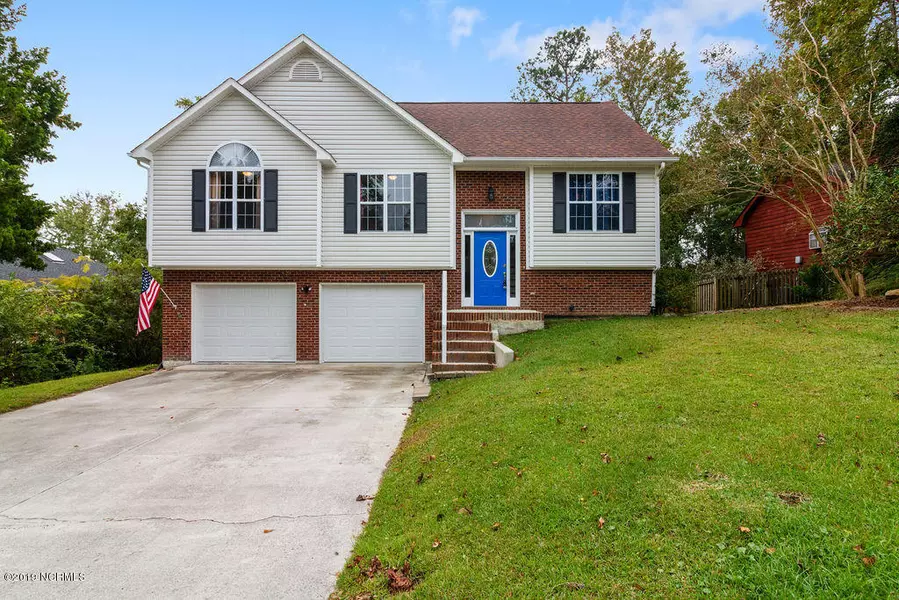 703 Riva Ridge RD, Sneads Ferry, NC 28460
