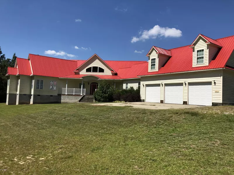 1873 Preston RD, Maxton, NC 28364