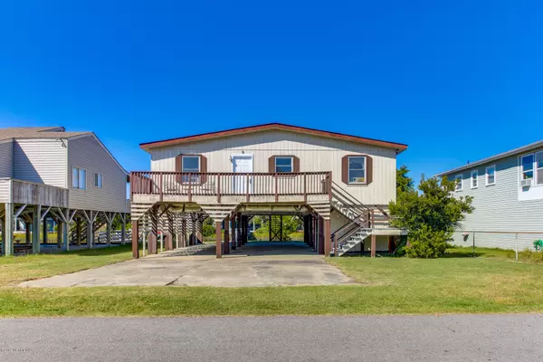 1416 Inlet ST, Sunset Beach, NC 28468