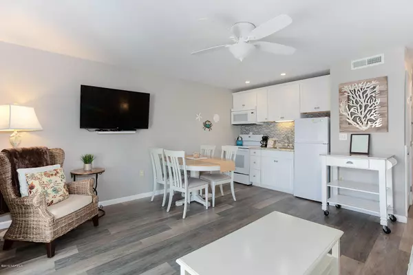 Wrightsville Beach, NC 28480,15 Nathan AVE #102