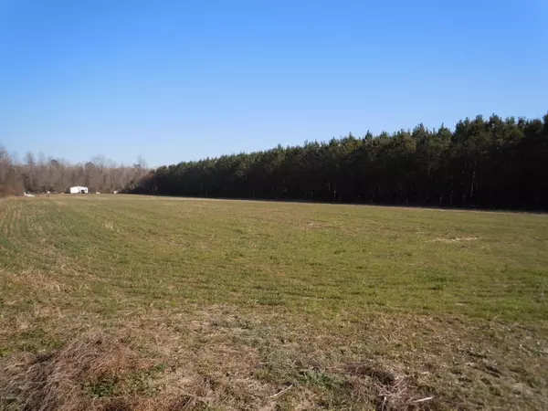 64 G & B Estates AVE, Whiteville, NC 28472