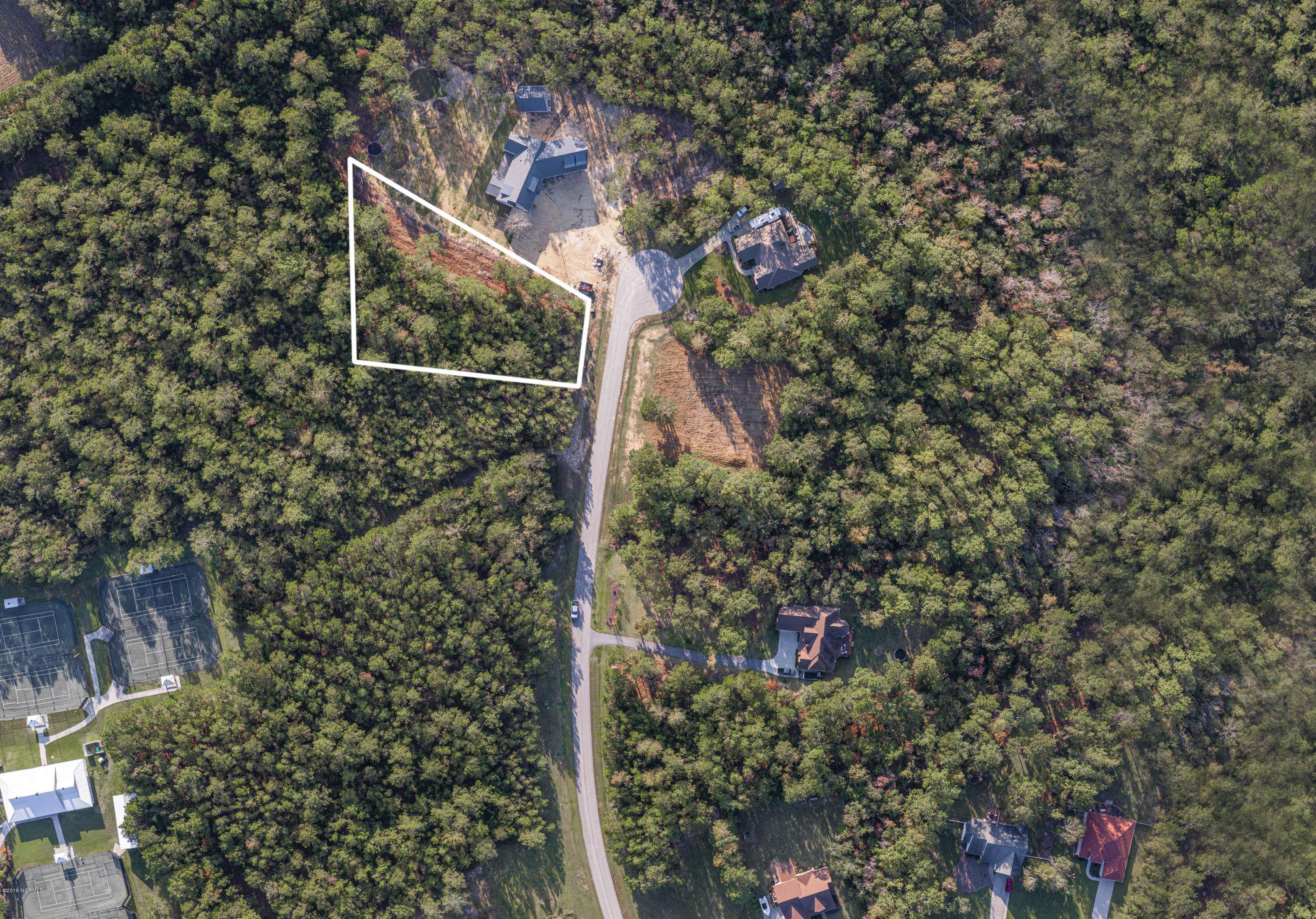 111 Limbaugh LN, Swansboro, NC 28584