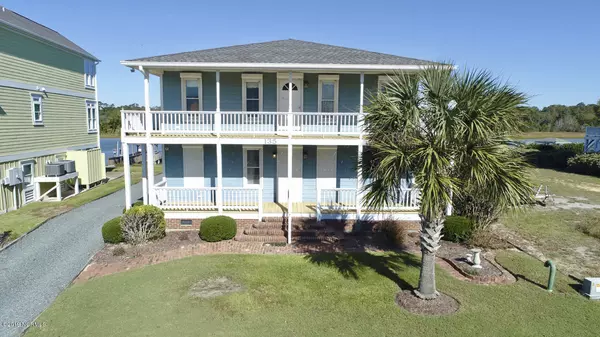 Holden Beach, NC 28462,135 South Shore DR