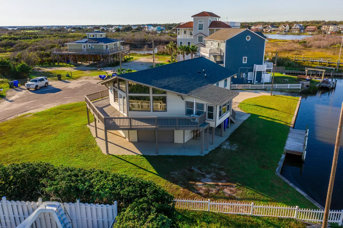 North Topsail Beach, NC 28460,102 Bay CT