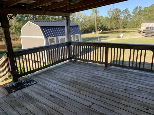 Kelly, NC 28448,886 Natmore RD