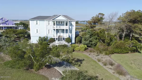 111 Strawflower DR, Holden Beach, NC 28462