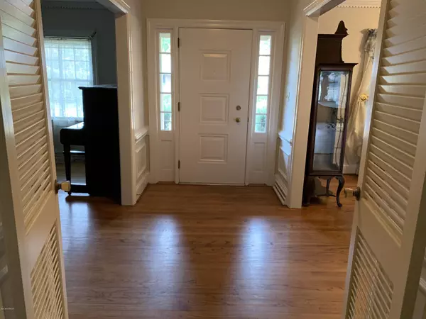 Kinston, NC 28504,1308 Airlee DR