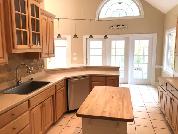 New Bern, NC 28562,105 Lancy LN