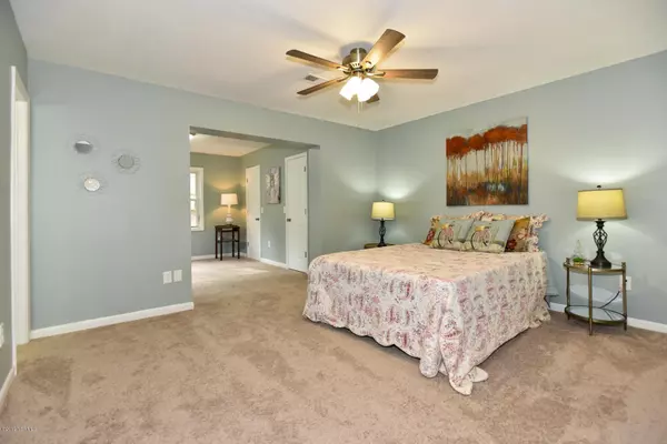 Southport, NC 28461,307 Yaupon DR