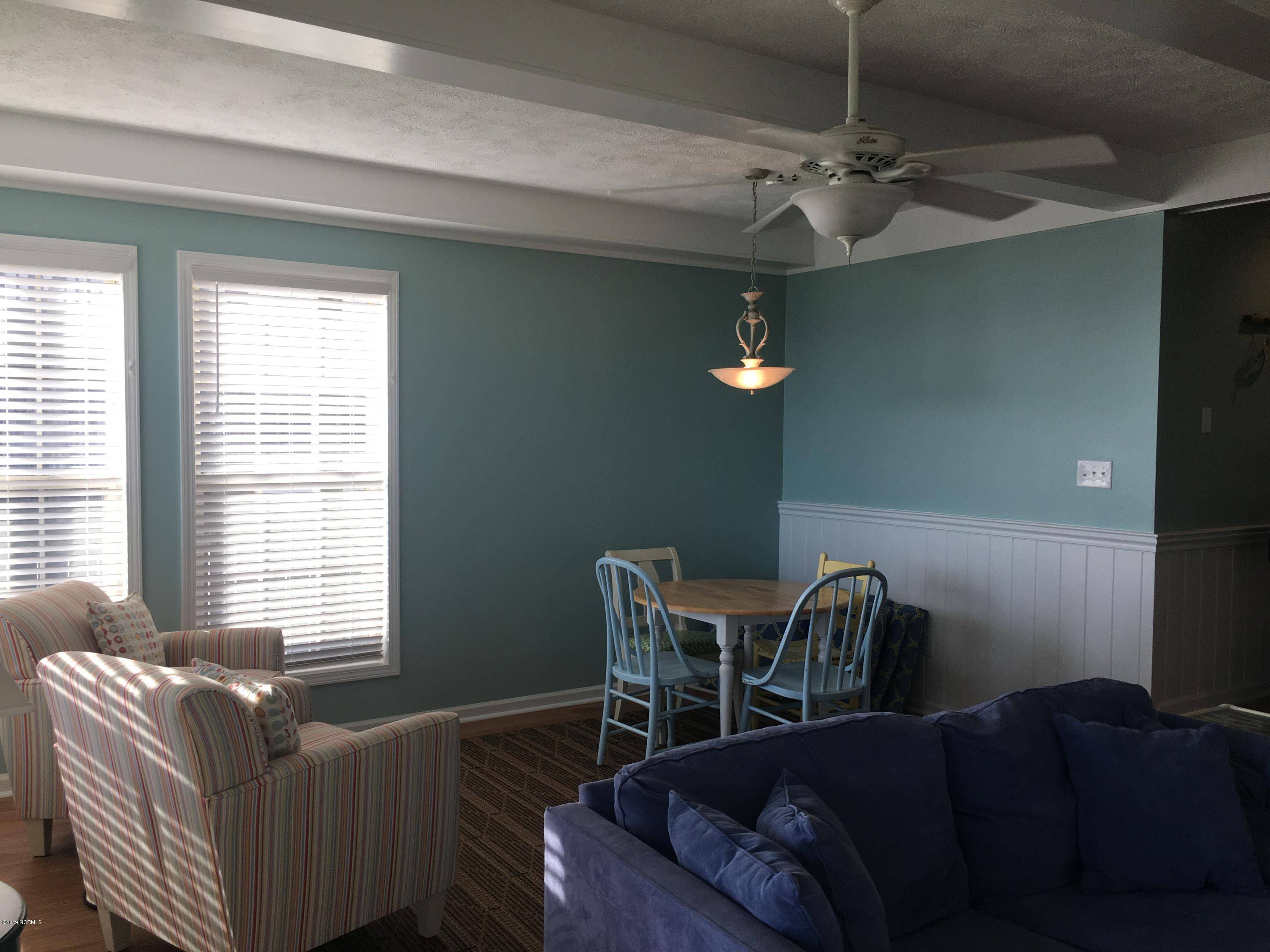 Emerald Isle, NC 28594,2511 Ocean DR #B1