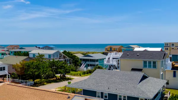 Holden Beach, NC 28462,114 Deal DR