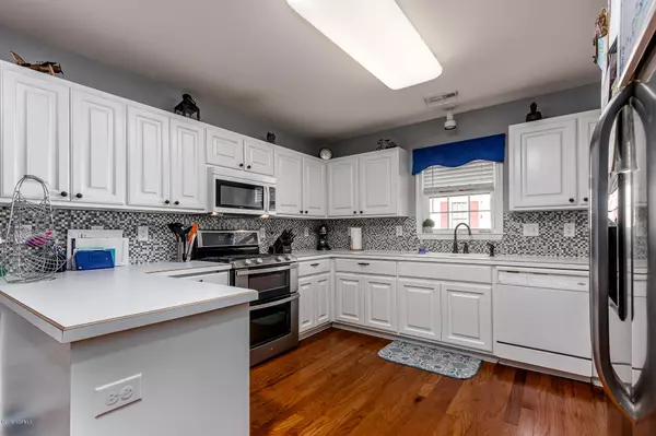 New Bern, NC 28562,204 Belle Oaks DR