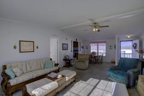 Surf City, NC 28445,3063 3rd ST