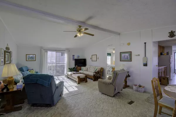 Surf City, NC 28445,3063 3rd ST