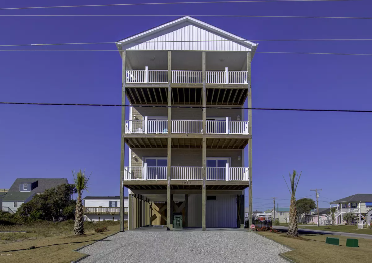 Surf City, NC 28445,1913 N New River DR