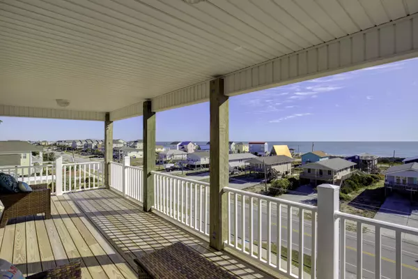 Surf City, NC 28445,1913 N New River DR