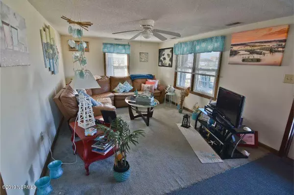 Surf City, NC 28445,1714 N New River DR