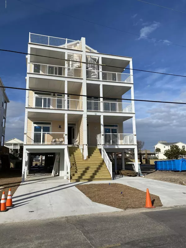 Carolina Beach, NC 28428,411 Carolina Beach AVE N #2