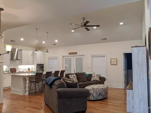 Sunset Beach, NC 28468,158 New Haven CT