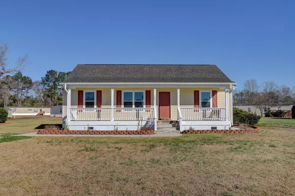 126 Oaks Plantation DR, Rocky Point, NC 28457