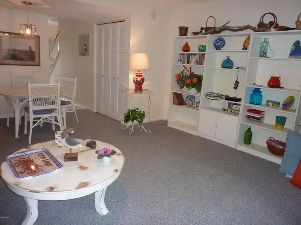 Pine Knoll Shores, NC 28512,273 Salter Path RD #27 Pine Knoll Townes