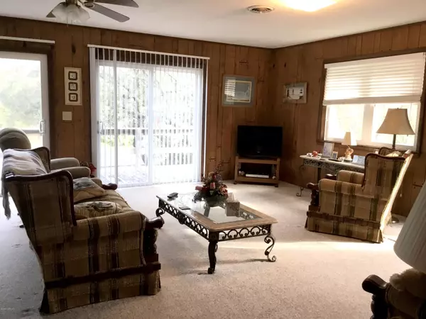 Oak Island, NC 28465,205 Sellers ST