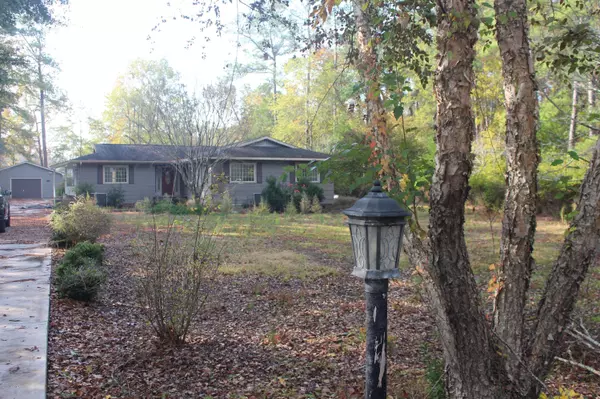 212 Horseshoe Loop RD, Burgaw, NC 28425