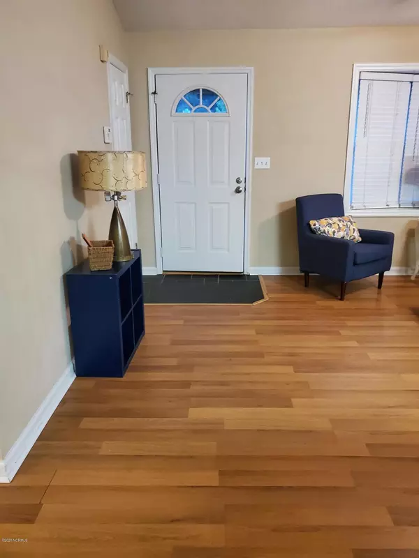 Hubert, NC 28539,115 Fox Den DR